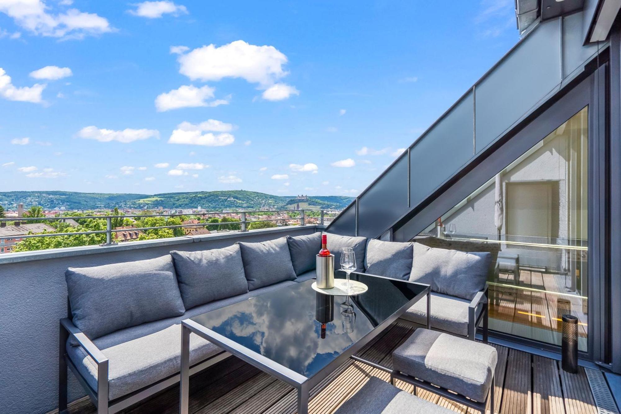 Appartamento Dnd Design Loft I 170Qm I Parken I Balkon I Workstation I Netflix I Kaffee I Waschmaschine I Trockner I Xbox I Ausblick Würzburg Esterno foto