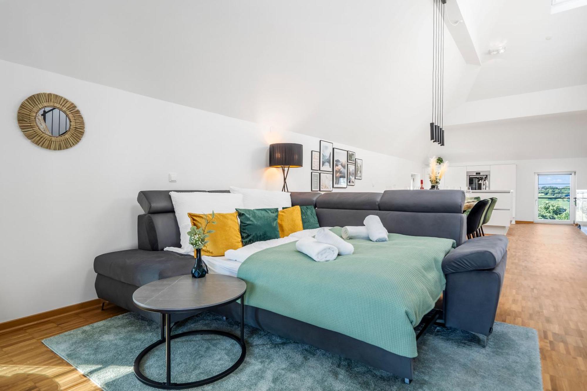 Appartamento Dnd Design Loft I 170Qm I Parken I Balkon I Workstation I Netflix I Kaffee I Waschmaschine I Trockner I Xbox I Ausblick Würzburg Esterno foto