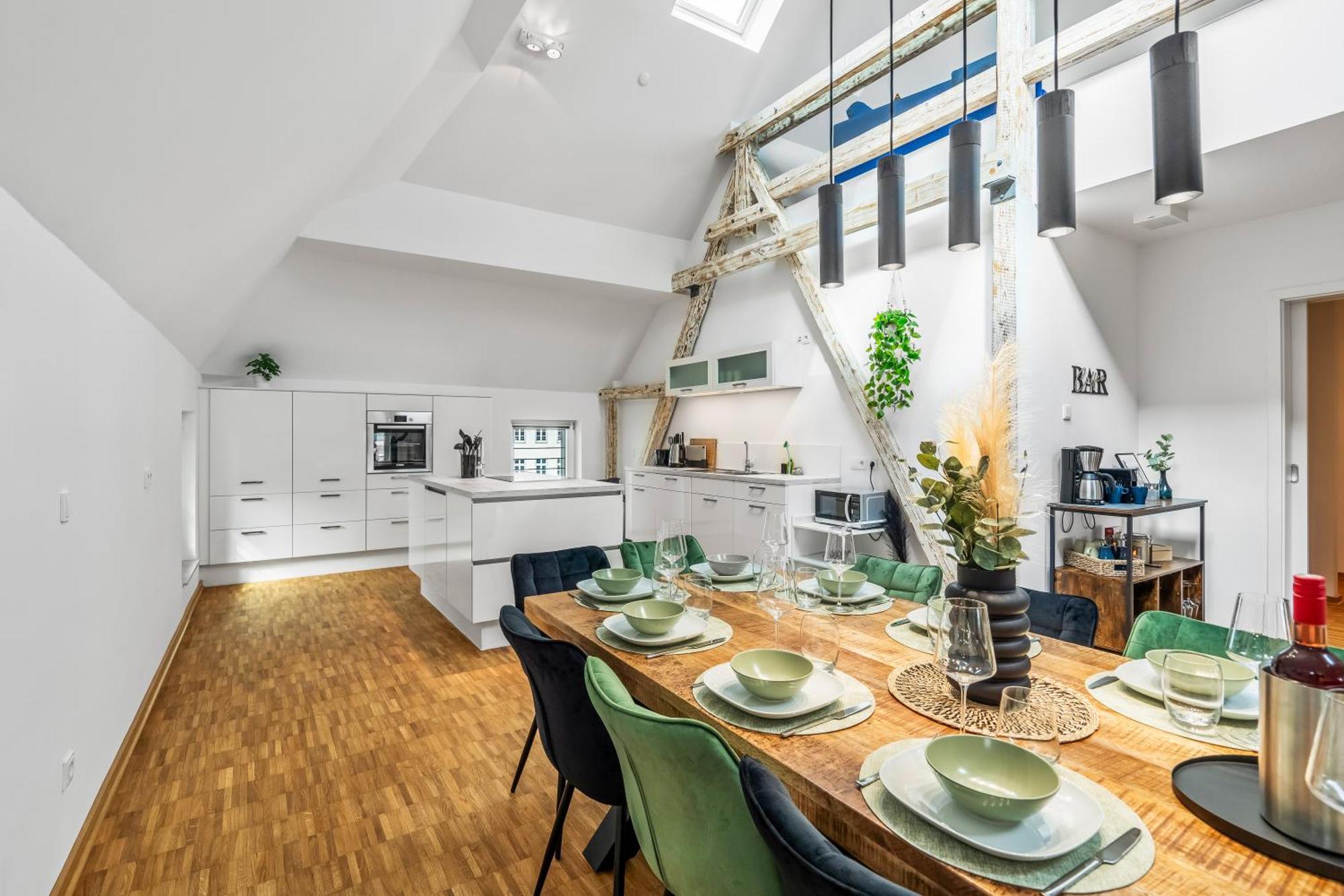 Appartamento Dnd Design Loft I 170Qm I Parken I Balkon I Workstation I Netflix I Kaffee I Waschmaschine I Trockner I Xbox I Ausblick Würzburg Esterno foto